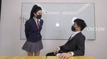西野加奈_同学的妈妈_饥渴肉体丝足淫穴引诱肉棒_疯狂榨精内射