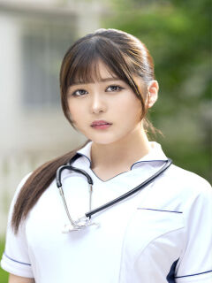 芹泽なぎ