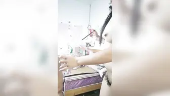 极品小少妇露脸看着就有感觉【下篇】床上伺候大鸡巴哥，深喉口交表情好骚，让大哥多体位蹂躏抽插，浪叫不断真刺激