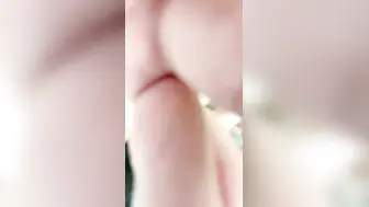 双马尾小萝莉激情操逼！还有个老哥旁边观战！掰开紧致小穴，扶腰后入美臀，第一视角抽插猛怼