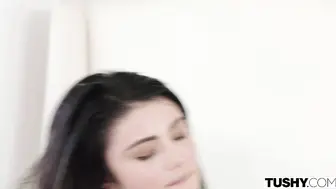 【欧美】这么甜美的小姐姐还这么有情趣，大鸡巴把她全身的洞穴都搞了个遍，连菊花都完全深入撑的爆爆，大声浪吟爽-巨屌肛交
