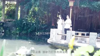【麻豆传媒】人气女神-郭童童【出差艳遇】上了心仪已久的女同事，高清720P原版首发【MSD-059】