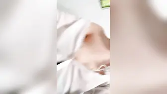 豹纹内衣眼镜御姐【Park1】下海大尺度诱惑，性感吊带丝袜脱衣舞，卫生间掰穴喷尿，高跟鞋抬起大长腿揉穴，手指扣弄娇喘呻吟