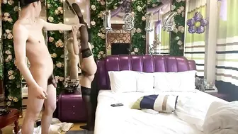 小哥宾馆约炮黑丝小美女【下篇】尝试一字马各种高难度姿势，完美露脸