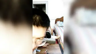 【技校小妹】神似张子枫【下篇】两个中年大叔，3000包夜约出来，辣手摧花，尽情享用少女胴体，花样百出，调教小骚货