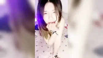 小狐狸好想要【下篇】精彩对白~爸爸快点帮我脱掉，快点操妈妈！受不了啦！精彩激情啪啪不容错过！