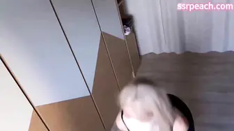 ssrpeach Ellie金发健身教练，教你如何做壶铃摆荡