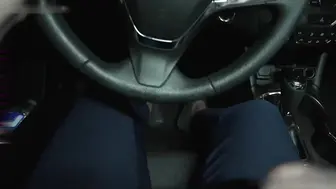 真实偷情白领少妇勾引同事onlyfans【米菲兔】稀有露脸车库露出丝袜美腿足交口交射到嘴里