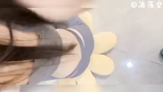 海角最爱骚嫂子风骚美艳少妇嫂子性感尤物修长美腿玉足在家诱惑小叔子趁大哥不在家内射爆操嫂子的美嫩穴