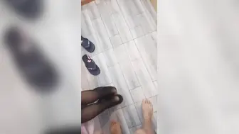 每次表姐不上班，她都会偷偷跑来找我做爱火辣身材被狠狠侵犯，娇喘声不止