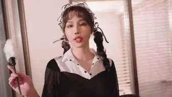 辛尤里粗爆性交：征服坏女仆，激情征服之旅