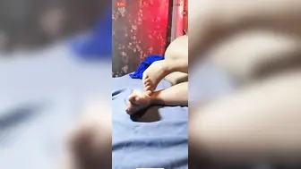 哎呀我去你真是太能干了快点吧我老公都察觉不对劲了射了我好回家；老公中途来电话出轨少妇被吓懵逼了【老中医爆操少妇】
