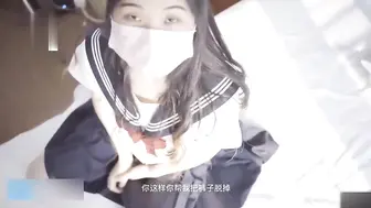 哥哥趁父母不在家，诱骗妹妹狠狠干粉穴