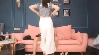 约极品大奶少妇，口交诱人啪啪
