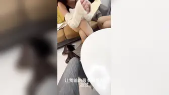 绿帽大神真实记录换妻聚会 淫乱的脱衣服扑克游戏 让两女穿上丝袜共侍一夫