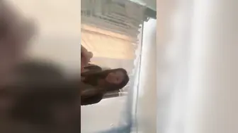 群友投稿 精神小妹 王小雨 玩仙人跳坑蒙拐骗获取钱财 又染上毒瘾 骚逼还有病 简直是活生生的生化母体！
