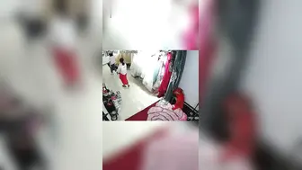 高颜值淫荡新娘合集视频流出 多年恩爱修成正果 开启淫妻之路 别人的老婆谁不喜欢呢？