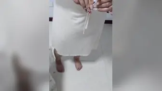 大哥外出打工，巨乳嫂子穿睡衣色诱，见面后迫不及待内射，大哥也没想到一向勤俭持家的嫂子会背着大哥有如此浪荡的一面。