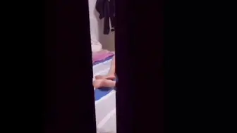 【重磅流出】真实与小妈（后妈）乱伦，口爆啪啪肛交内射玩弄喷水