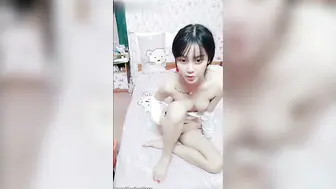 乱伦直播 萝莉妹子和表哥啪啪 兄妹相奸体会禁忌的刺激