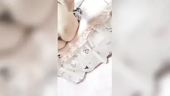 06年舞蹈系反差清纯骚萝莉啪啪 完美身材微露脸！超诱人饱满隆起稚嫩小穴 大屌火力抽射 尽情享用柔情少女白嫩身体