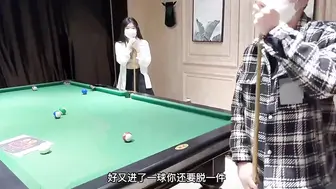 双飞美少女：一杆两洞，双倍欲乐