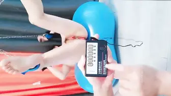 反差高中生被调教成母狗