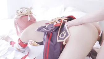 原神cosplay《八重神子：仙狐宫司异闻录》.宫司大人终究是露出了她的狐狸尾 各种草逼