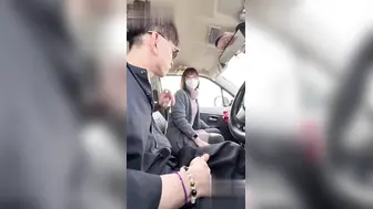 日本眼镜樱花妹为赚钱下海援交 非常乖巧听话 全身雪白 白虎嫩穴 激情车震榨精!