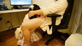 萝莉口技服务和主人在电竞房激战内射精液流出骚穴喵喵酱