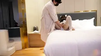 萝莉口技服务和主人在电竞房激战内射精液流出骚穴喵喵酱