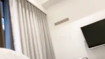 酒店约炮 童颜美乳娃娃脸萝莉小美女 乖巧可爱俏皮 小逼很舒服直接内射了