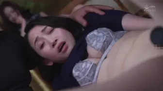 JUR-556 [中文字幕]来自婆婆阴湿霸凌的终点是...... 我的新妈妈加奈就在我眼前被轮奸了 水戸かな