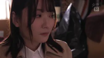SONE-815 [中文字幕] 丰满性感的女房产经纪人来到我的垃圾屋宅 鷲尾めい