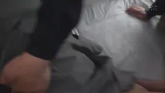 APNS-385 [中文字幕]羞耻的家庭访问 美人老师被不良学生调教成抖M，花衣つばき