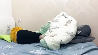 迷玩02年妹子准备肛交屁眼太小扩肛器杠打开一点就肛裂了 挣扎 打呼 翻眼 肛裂