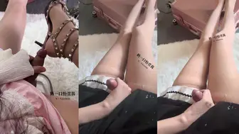 ◤玉足加牛奶有没有搞头 #奶一口怡萱酱  #CD  #伪娘  #男娘