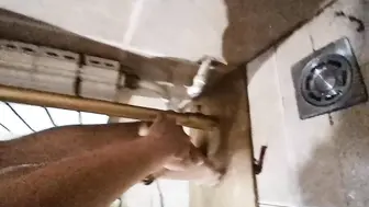 云儿cosplay春日野穹兔女郎，驷马、三角刑架紧固，挠、虐、打、摸、把她折磨不知东西以至瘫痪似的