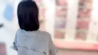 张梓 极品肉感人妻被胶衣紧缚SM自慰到喷奶潮吹
